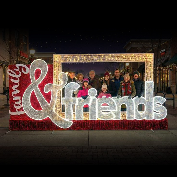 Family & Friends Picture Frame Photo Op