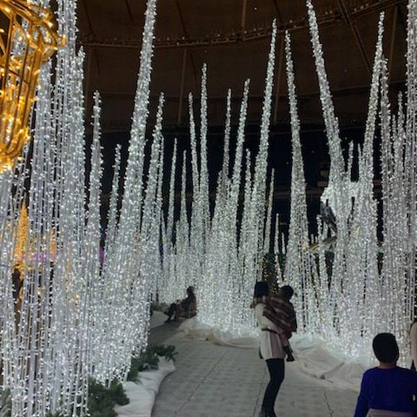 4' 3D Ice Thorns - Cool White